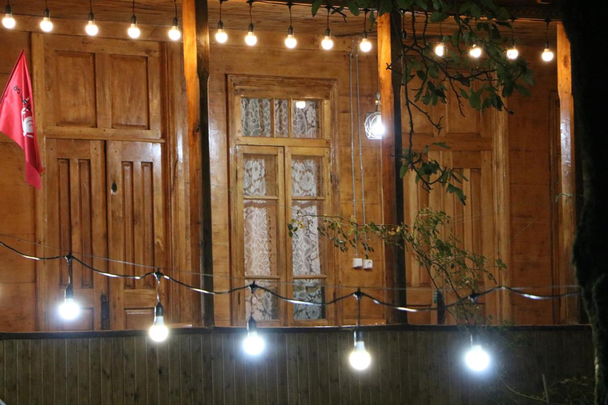 Kipiani Guest House Ყიფიანის Სახლი Khvanchkara Luaran gambar