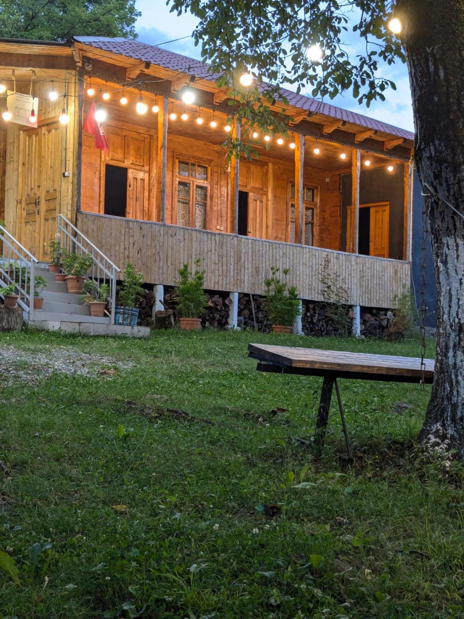 Kipiani Guest House Ყიფიანის Სახლი Khvanchkara Luaran gambar
